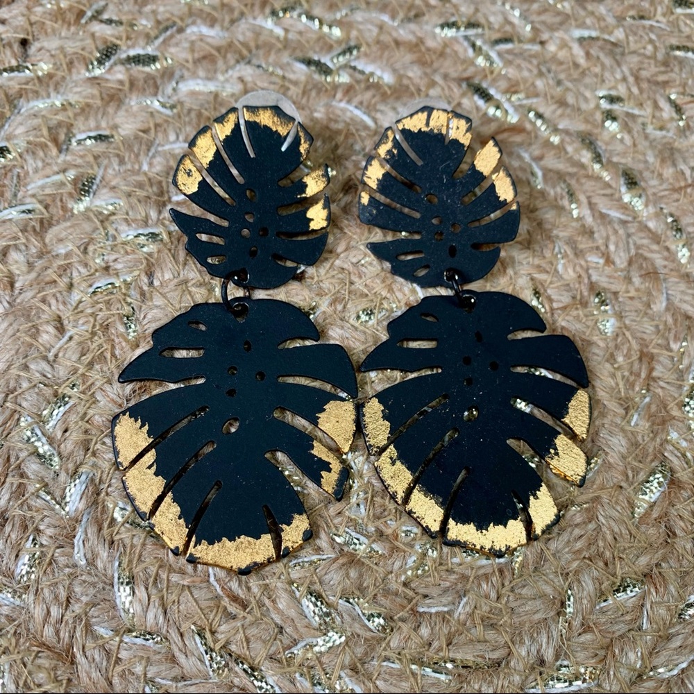 CLOSET SALE KITTSONA palm leaf earrings with gold accent